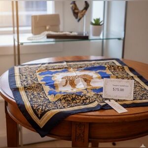 🐆Symphony Scarfs | VINTAGE Silk Scarf – Elegant Jungle Cat Design🐆 Final price